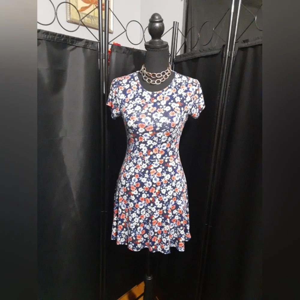 MI Ami Women's Dress Blue Floral Short Fit Flare Size XS Summer Spring - Picture 1 of 8